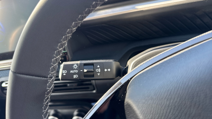 Citroen C3 1.2 Hybrid [110] Collection 5dr e-DCS6 Petrol Hatchback - Image 24